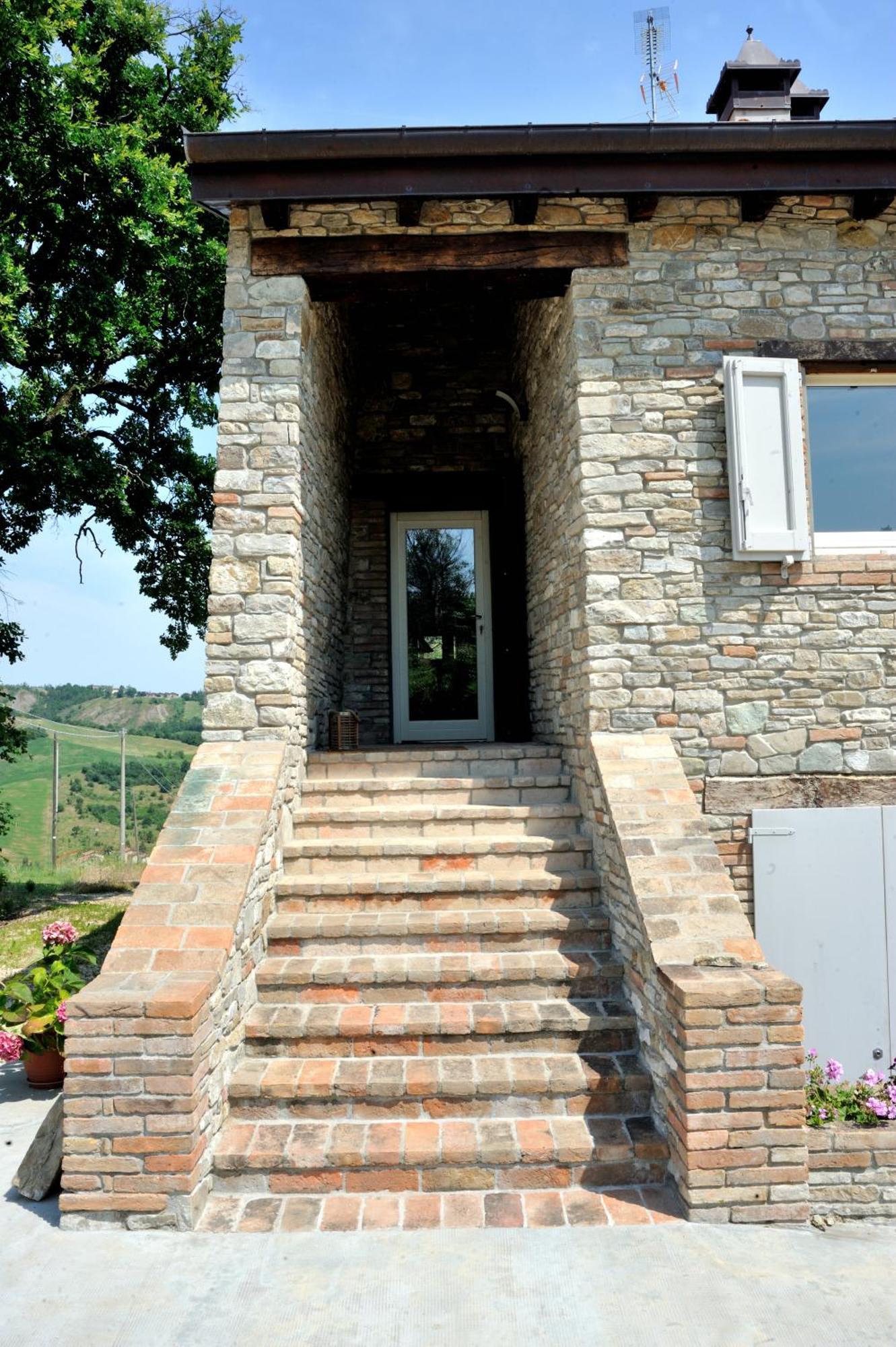 Borgo Stanzano Aparthotel Zocca Exterior photo